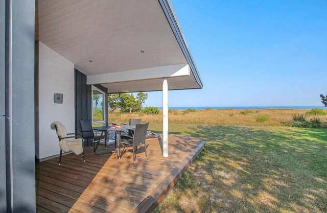 Gorgeous home in Samsø with kitchen