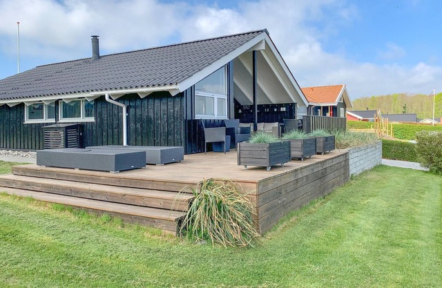 Gorgeous home in Sjølund with sauna