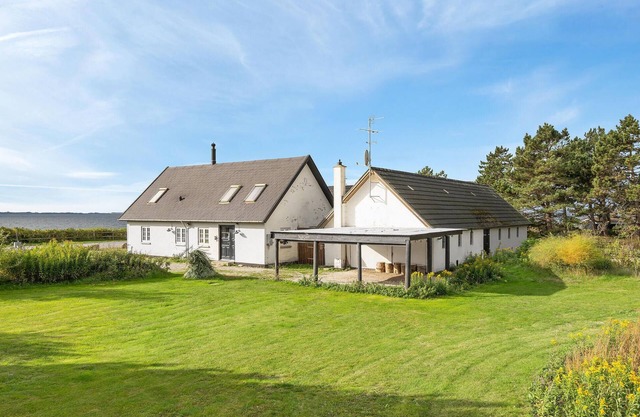 Gorgeous home in Slagelse with kitchen