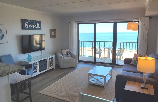 Gorgeous Marigot Beach Direct Oceanfront Condo