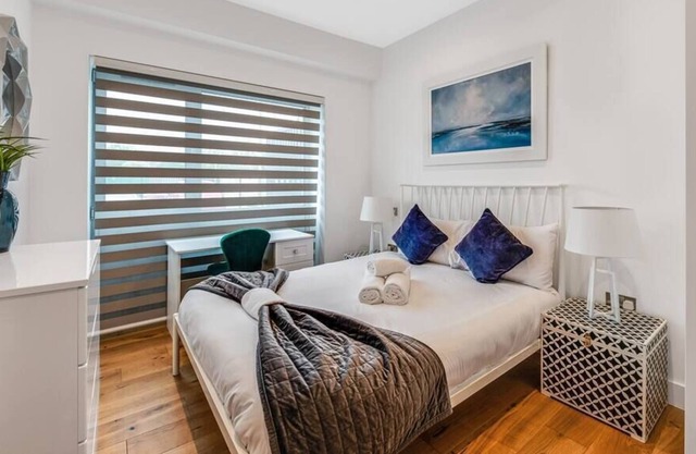 Gorgeous Two-Bed in Lovely Henley *BRAND-NEW*
