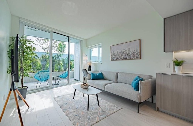 Gorgeous Unit with Large Patio