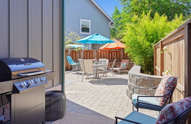 Gorgeous Westsider Near River, Beautifully Renovated