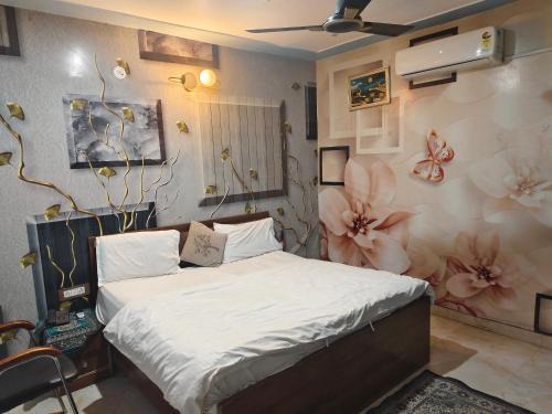Govind Residency Near India Expo Mart Greater Noida