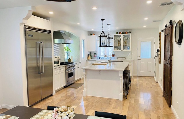 Granada Villas for large groups Los Angeles