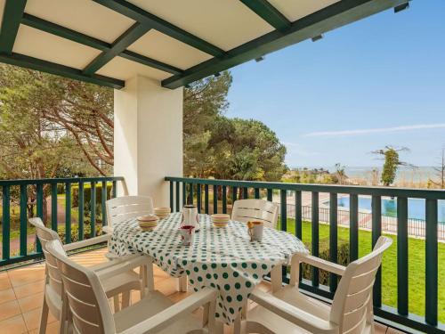 Grand appartement familial avec piscine près de Saint-Jean-de-Luz - FR-1-2-439