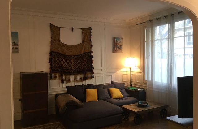 Grand Appartement Haussmannien Proche de la Tour Eiffel et du Bois de Boulogne