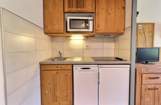 Grand Bois A Residence - CONFORTABLE 2 PARTS, SKIS TO PIEDS AND NEAR TRADE