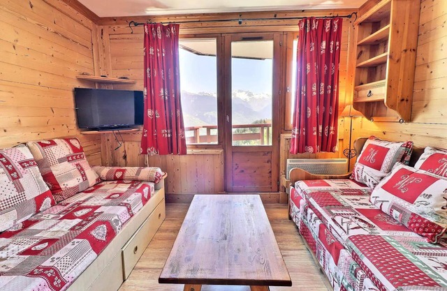 Grand Bois A Residence - CONFORTABLE 2 PARTS, SKIS TO PIEDS AND NEAR TRADE