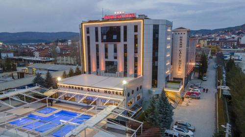 Grand Cali Hotel