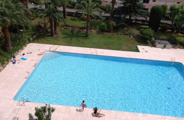 Grand Studio Cosy 4 Places Avec Piscine & Parking et Plage à 4 Minutes