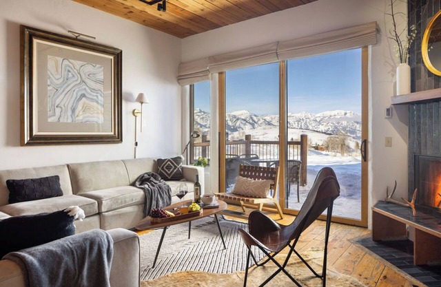 Grand Teton View! Jackson Hole's Spring Creek Lookout