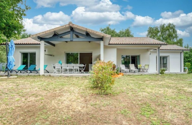 Grande Dépée by Interhome