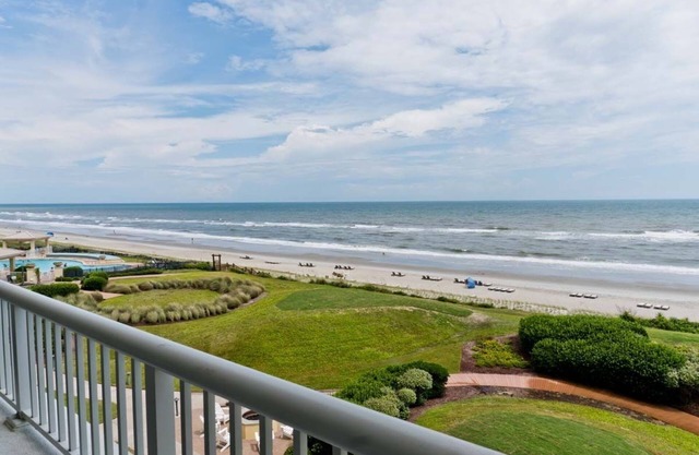 Grande Villas L-3, Oceanfront Condo in Indian Beach, NC!