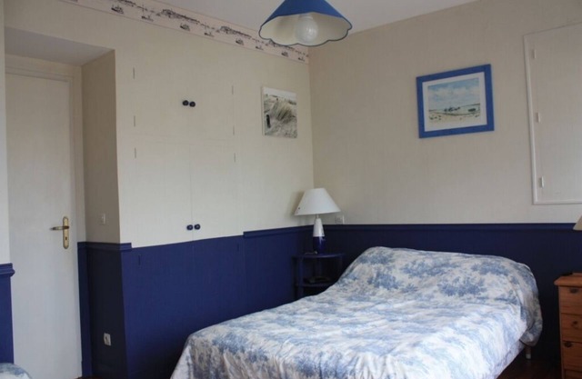 GRANVILLE old town quiet apartment