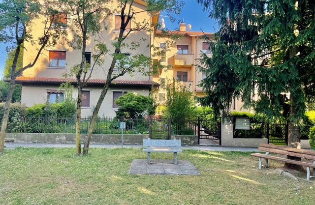 Grazioso appartamento in residence a due passi dal parco di Monza con posto auto