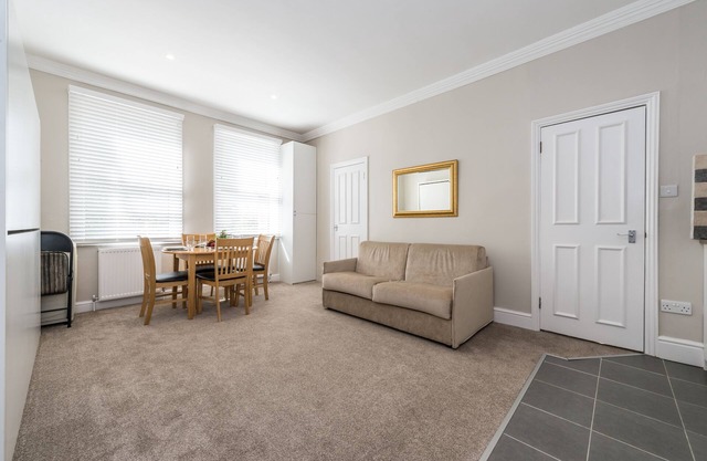 Great apartment-12 minutes by tube to Oxford st!