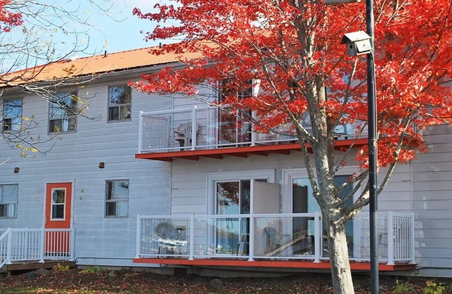 Great Blue Resort : Golden Beach Resort Kawarthas - 2 BedroomCondo