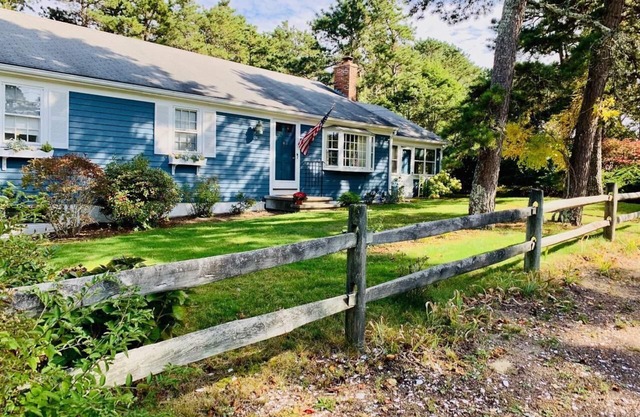 Great central cape location, 20 min. from Bridge.