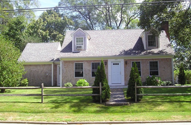 GREAT discount 7/26 to 8/2 - Vineyard Haven
