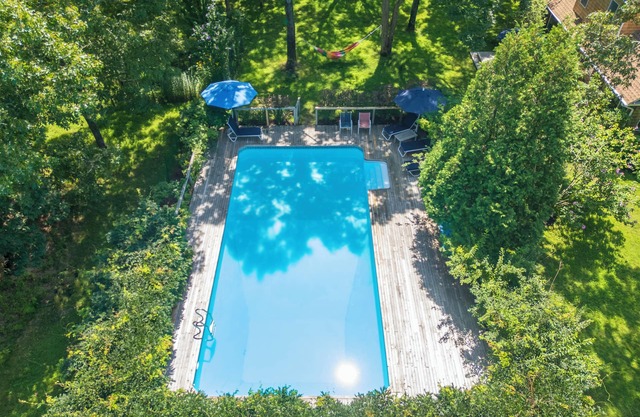 Great for Family, Heated Pool, Bike to Ocean, Central Air