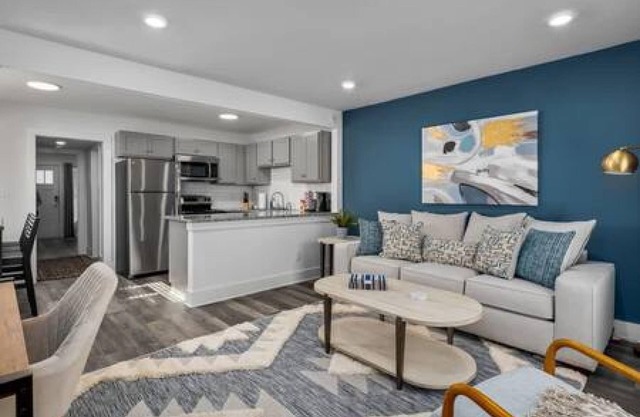 Great Location Close to Golf and Downtown