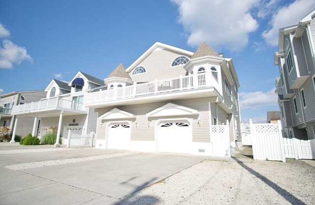Great Location/Newly remodeled bedrooms/Spacious