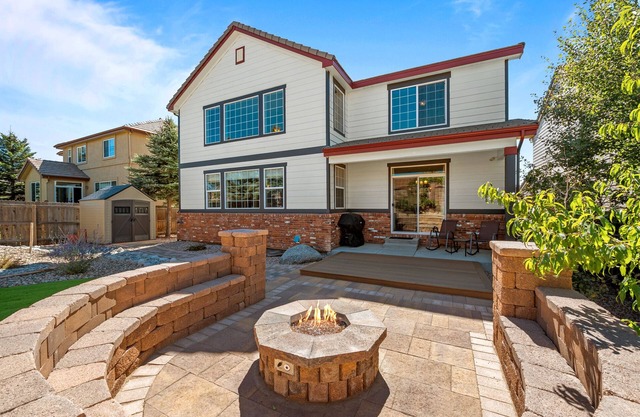 Great Outdoor Space | Spacious Home | Pet Friendly | Fire Pit