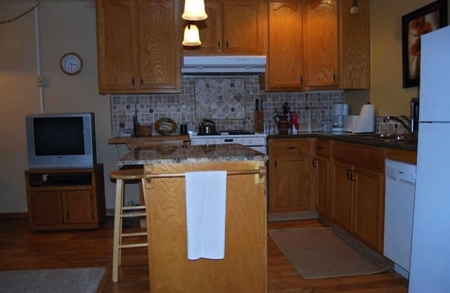 Great Ski in & Ski Out Northstar Condo