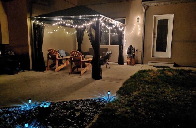 Green Leaf 2 BDRM 1 BTH Suite w/Private Entryn