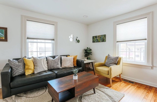 Green on New - Central Location and Staunton Charm