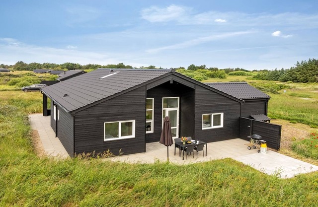 "Grith" - 1km from the sea by Interhome