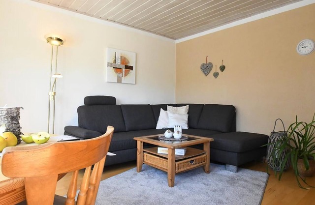 Große und helle FeWo im zweiten Stock mit großzügigem Balkon