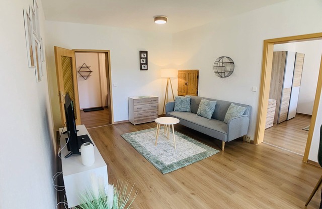 Großzügiges Familienapartment mit Küche und Balkon