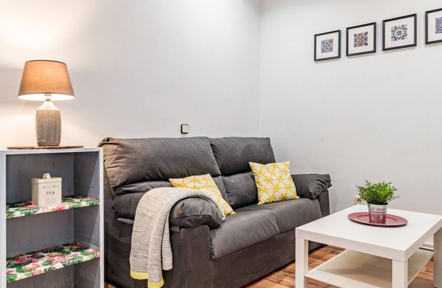 Ground floor apartment with heating and internet. Full equipped