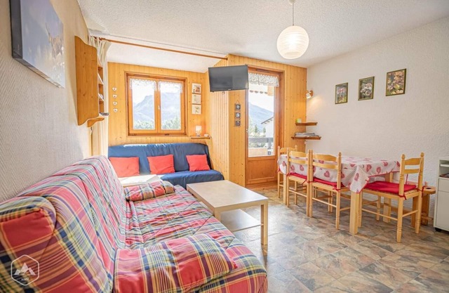 Ground floor, balcony, tv, ski locker, 30m², Aussois