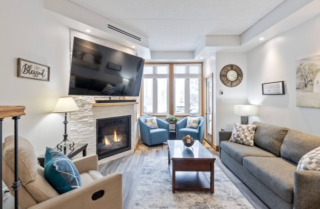 Ground-Floor Ski In/Out on Happy Valley Ski Run - Unit 122