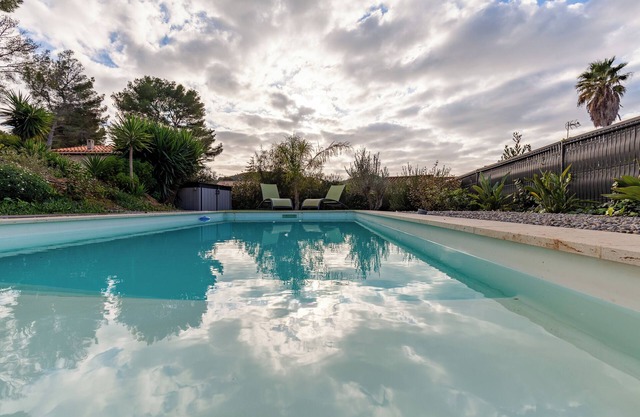 Ground floor villa with swimming pool 150 m from the sea – Sea view, Wi-Fi and air conditioning