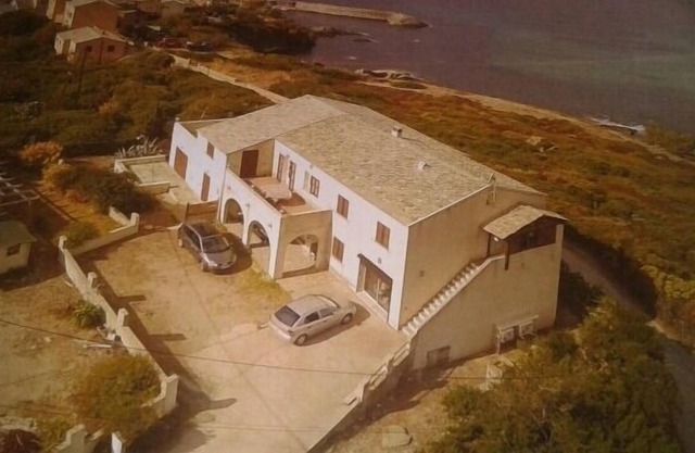 GROUND VILLA T 5 CENTURI CAP CORSE 150M FROM THE SEA