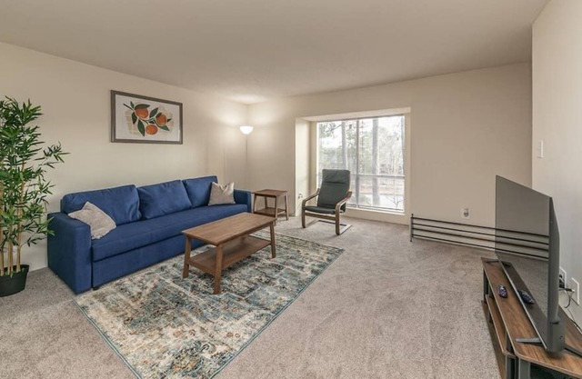 Grove 2216 · Cozy 1 Bdrm 2 Beds Columbia Apt