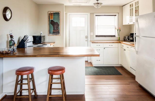 Guest House on Locust | 1 Bedroom, 1 sleeper sofa, 1 Bath