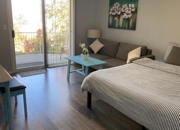 Guest suite with patio that backs onto greenbelt