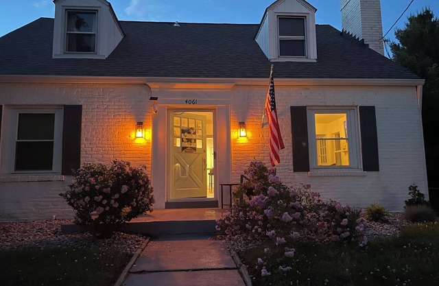 Guest Suite with Steam Spa in Heart of Louisville