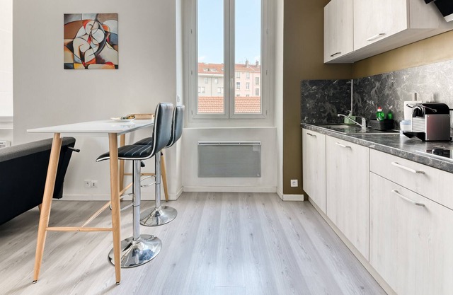 GuestReady - Bellecombe Calming in Charpennes