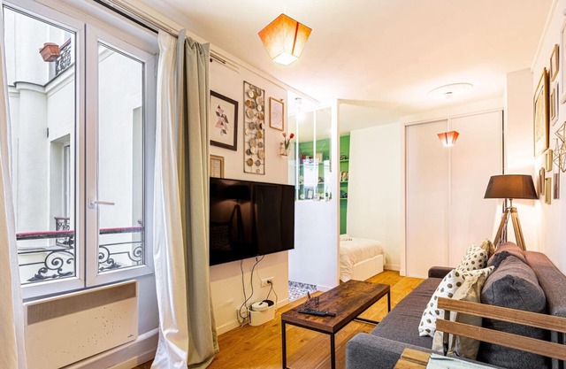 GuestReady - Cosy stay near Bassin de la Villette