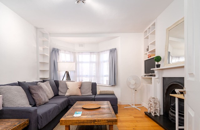 GuestReady - Relaxing stay in London suburb