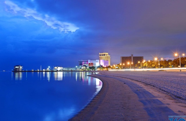 Gulf Coast Getaway! Seconds from Beach and Casinos