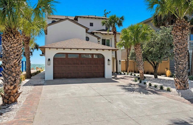 Gulf Front 4 Bedroom Home ~ Free Sunsets every night!