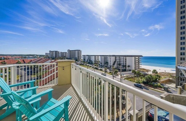 gulf view! only 30 steps to the pool and hot tub!
