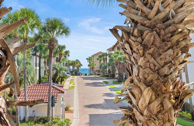 Gulf Views, Carriage House, Private Community Beach